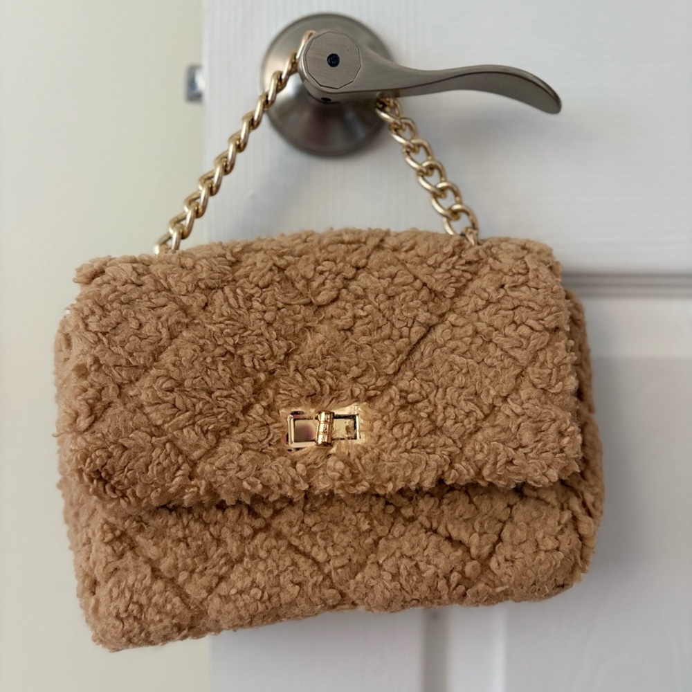 Urban Expressions Women's Corriedale Faux Sherpa Crossbody Bag